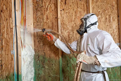 Spray foam insulation services