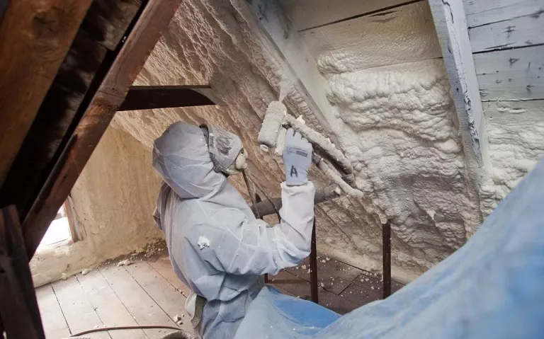 spray foam insulation specialist in Alpharetta