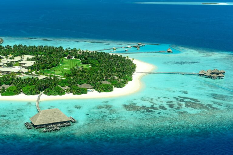 Why Sustainable Honeymoons in Maldives Are Gaining Popularity