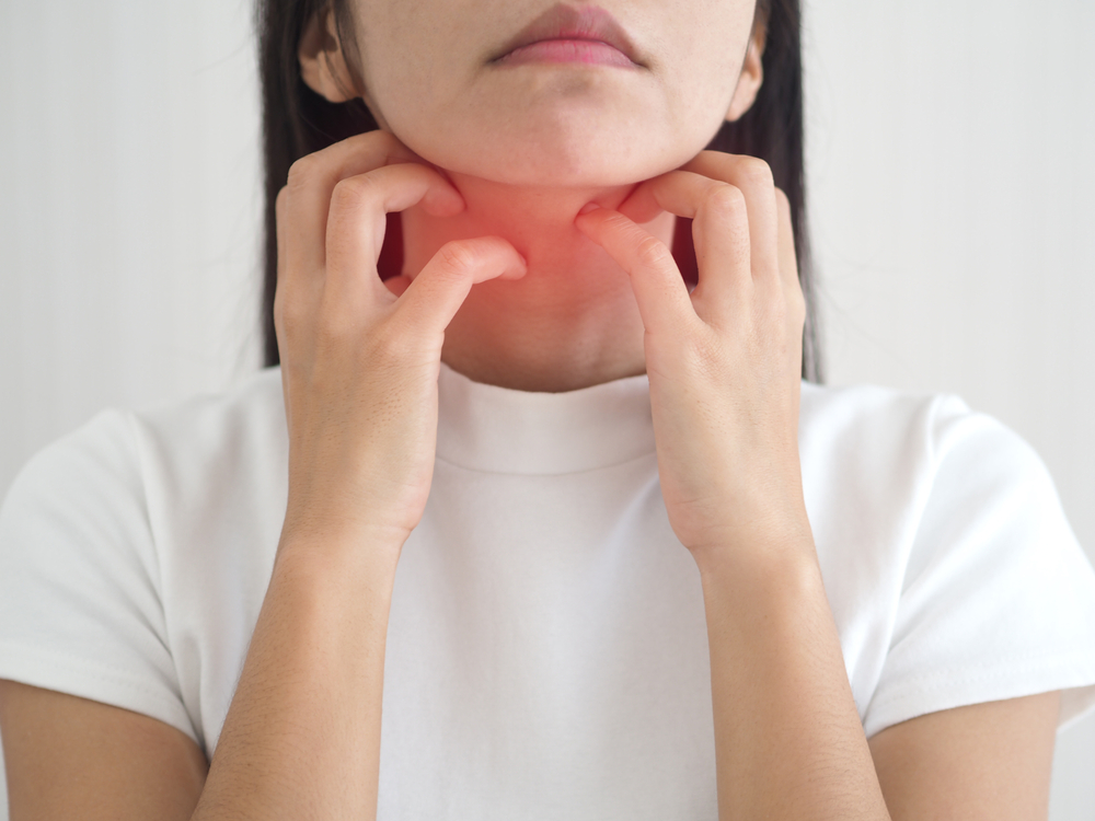 women with chronic skin itching