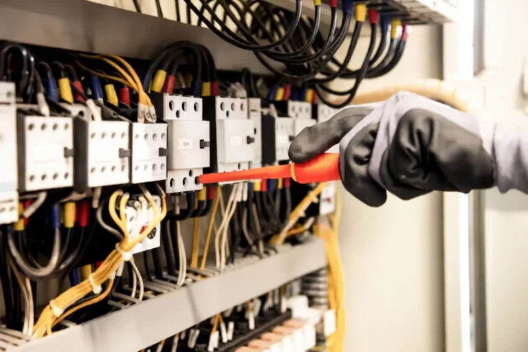 Professional Commercial Electrician Service Denver