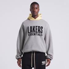 Essentials Hoodie: The Ultimate Blend of Comfort, Culture, and Contemporary Streetwear