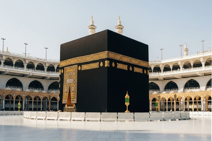 What Makes October Best Weather for Umrah Travel?