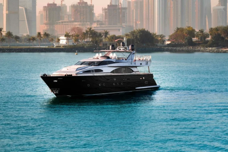 luxury yacht rentals dubai
