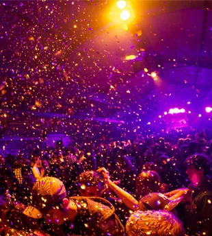 Crowd enjoying an exhibition event designed by an Exhibition Pavillion Design Company in Dubai