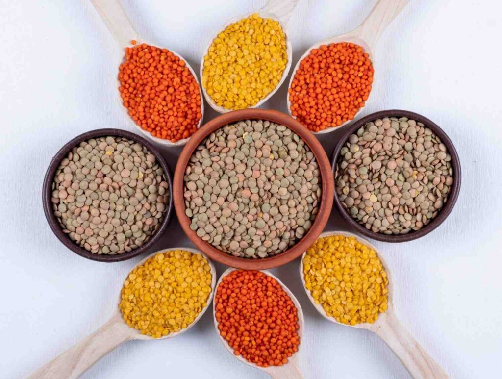 Different quality pulses displayed in bowls, highlighting factors that make one pulses brand in India better than another.