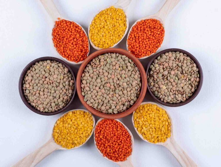 Different quality pulses displayed in bowls, highlighting factors that make one pulses brand in India better than another.