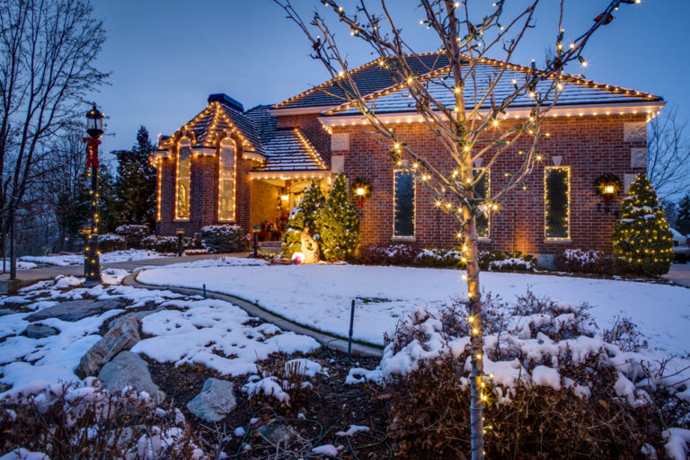 Christmas Light Installations in Chesapeake