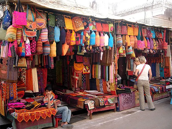 Kinari Bazaar