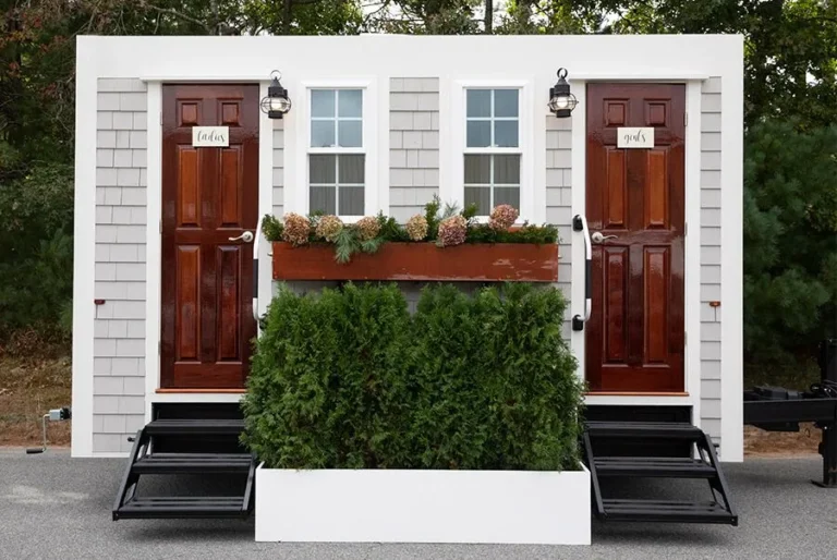 What Features Do Modern Portable Restrooms Offer