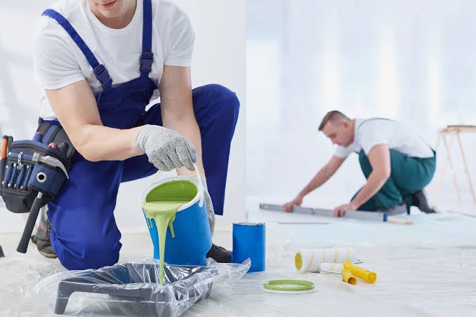 How to Choose the Right Paint for Your Riverview Home's Surfaces
