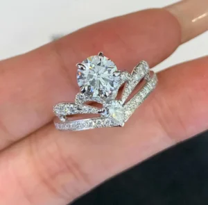 Lab Grown Pear Shaped Diamond Ring​