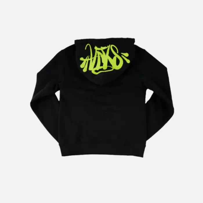 Syna World Clothing