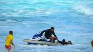 Hawaii Lifeguard Surf Instructors