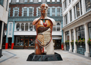 Christie’s Dream Big Summer Edit: Monumental Sculptures