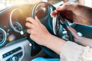 Clés verrouillées dans l’auto