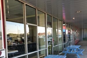 restaurant window cleaning