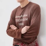 アクネ ストゥディオ ズの人気商品を探している人が注目するポイント