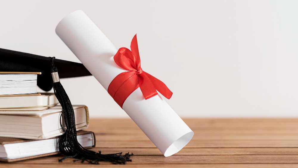 Global PhD vs. Global DBA