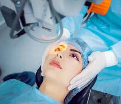 Expert Cataract Surgeon in Noida for Clearer Vision