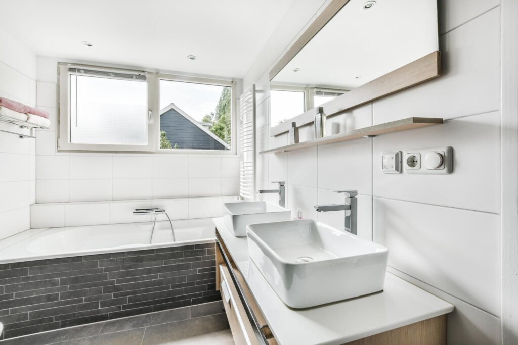 bathroom remodel commercial