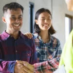 couple_with_contractor