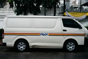 vehicle branding in dubai