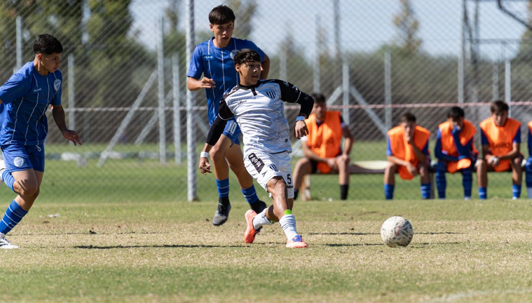 youth soccer team travel